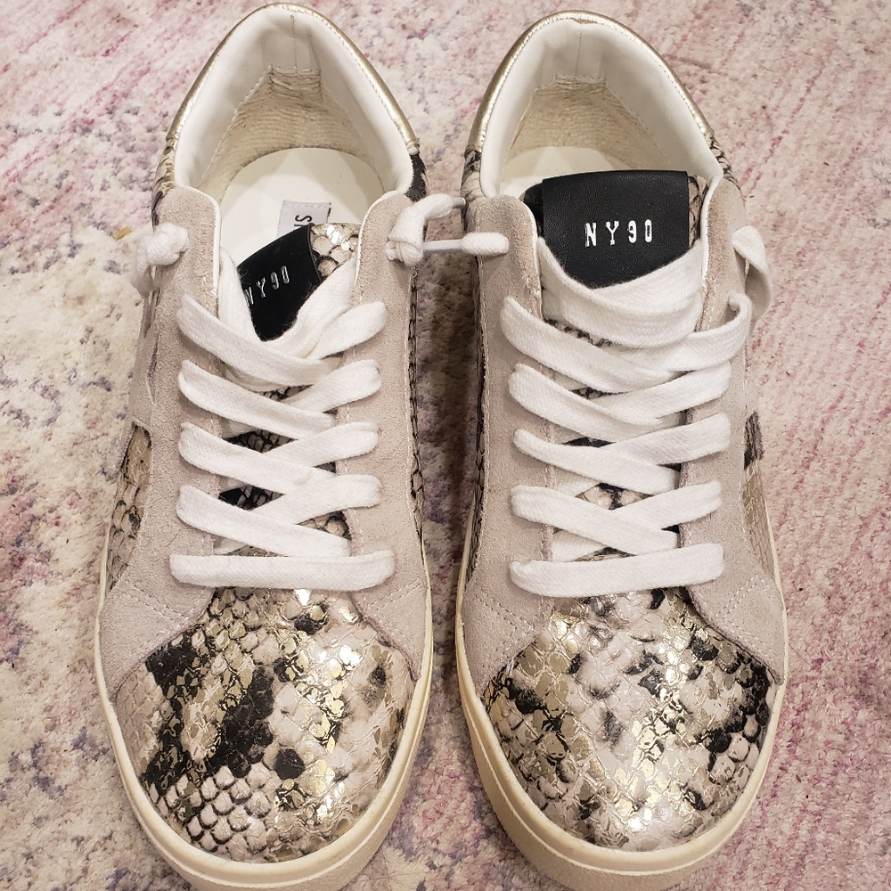 Steve Madden NY90 women's starling sneaker. Leather snakeskin print